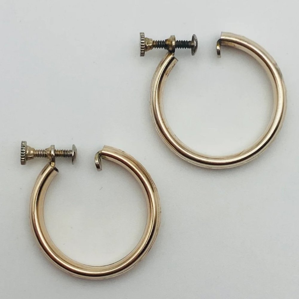vintage etched hoop screw back earrings